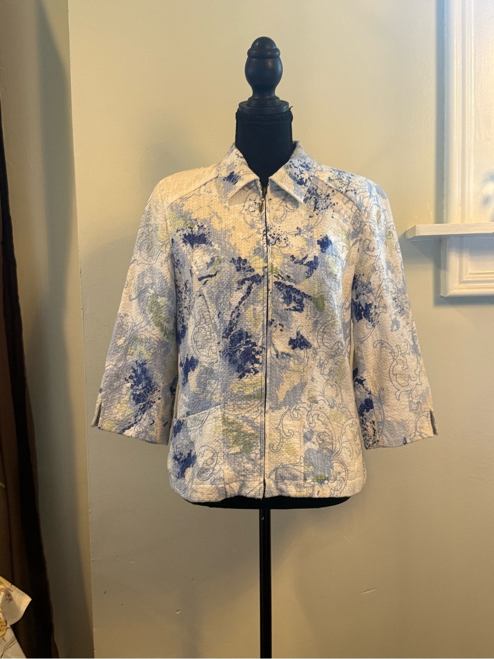 Coldwater Creek Blue White Floral Zip Jacket